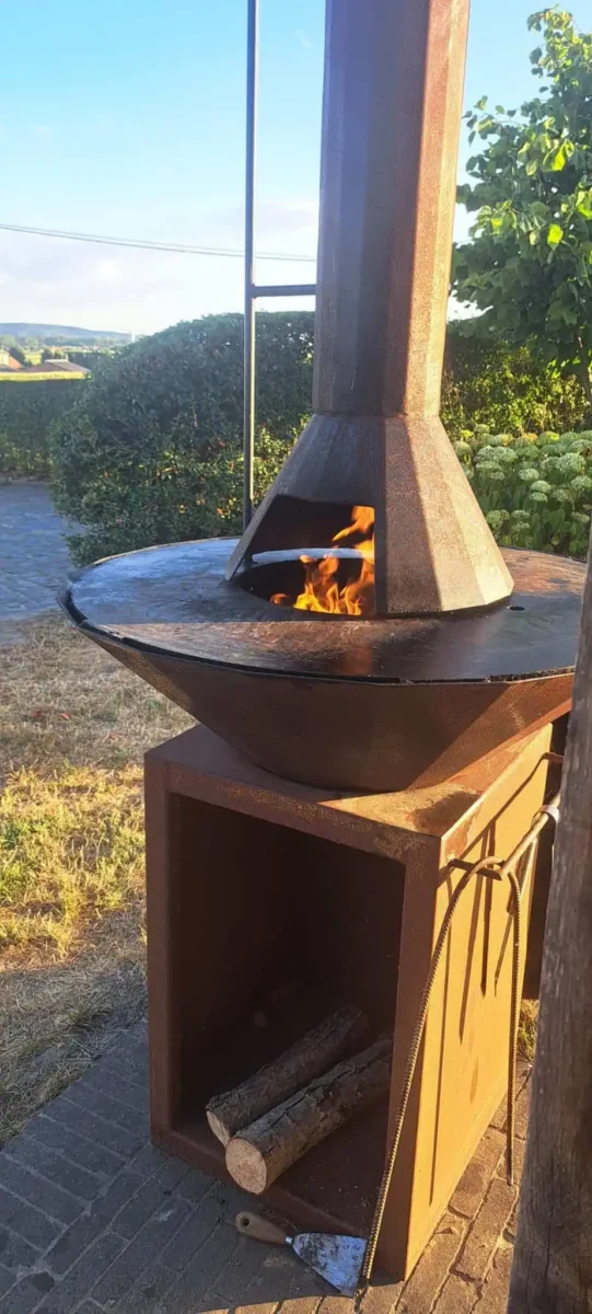 Cortenstaal BBQ op maat met rookkap